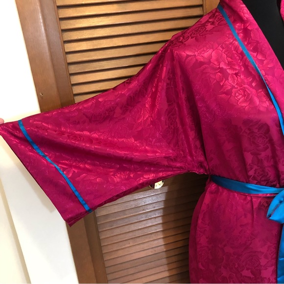 Vintage Victoria’s Secret pink and blue floral rose robe gold label One Size - Picture 5 of 10
